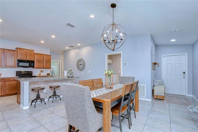 6820 HAZELNUT SPICE DRIVE, Sun City Center, FL 33573