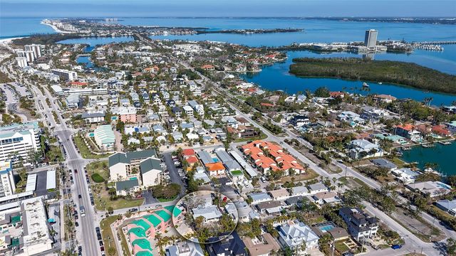 132 HARRISON DRIVE, Sarasota, FL 34236