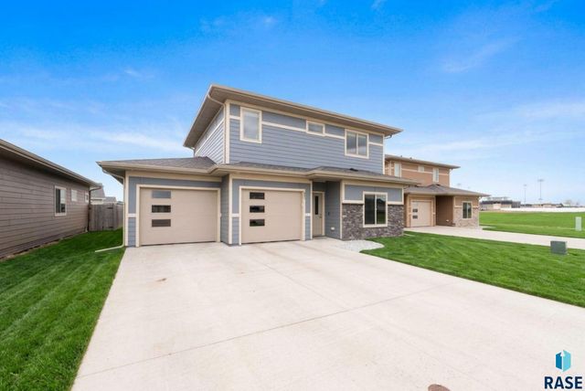 647 Ross St Street, Harrisburg, SD 57032