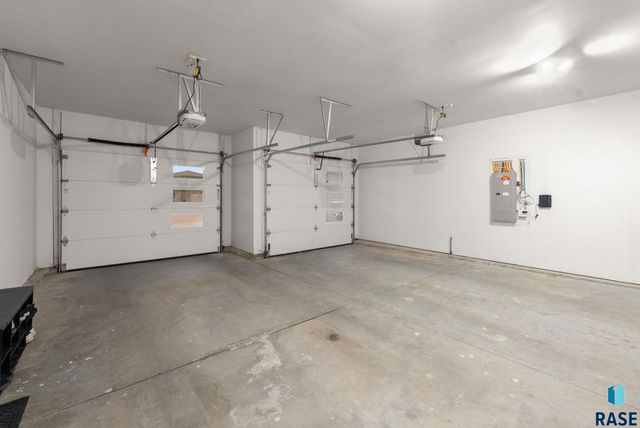 647 Ross St Street, Harrisburg, SD 57032
