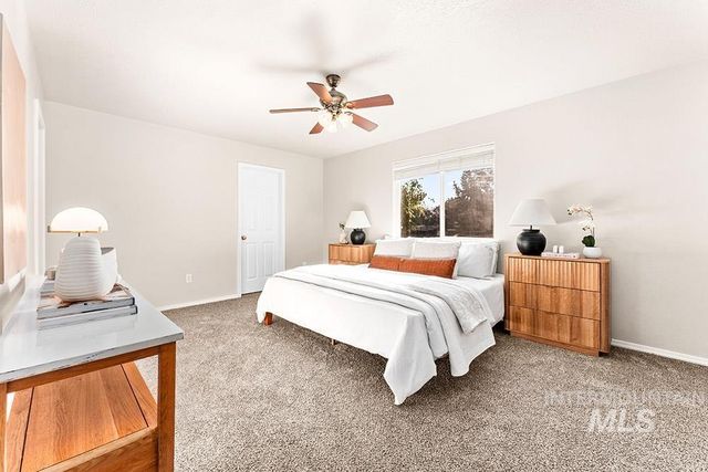 5966 N Silver Maple Ave, Meridian, ID 83646