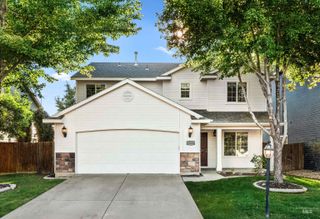 5966 N Silver Maple Ave, Meridian, ID 83646