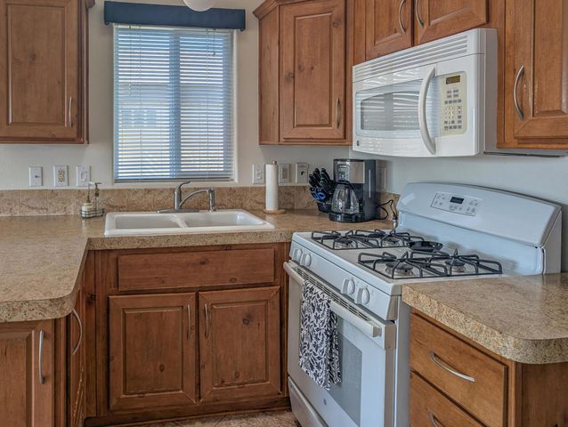 70200 Dillon Road 445, Desert Hot Springs, CA 92241