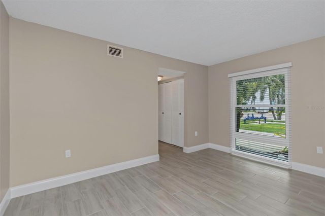4910 38TH WAY S 111, St Petersburg, FL 33711