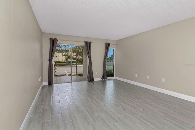 4910 38TH WAY S 111, St Petersburg, FL 33711