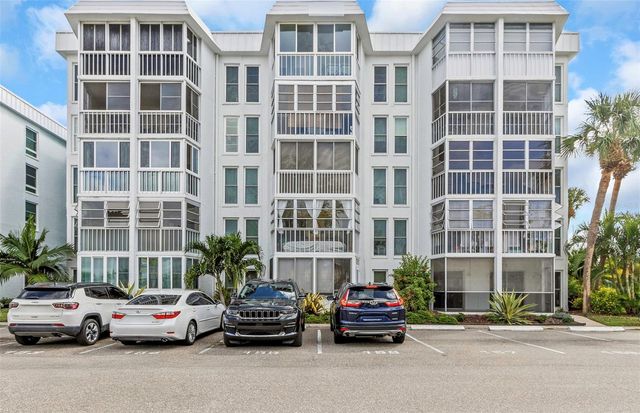 4910 38TH WAY S 111, St Petersburg, FL 33711