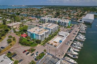 4910 38TH WAY S 111, St Petersburg, FL 33711