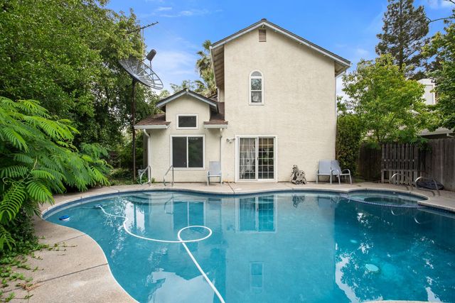 4304 Dundalk Ct, Antelope, CA 95843