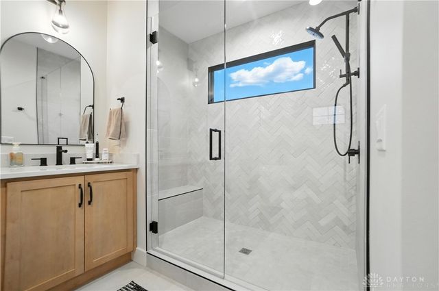 1943 Horseshoe Bend, Dayton, OH 45458