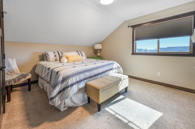 3321 12th Avenue N, Sartell, MN 56377