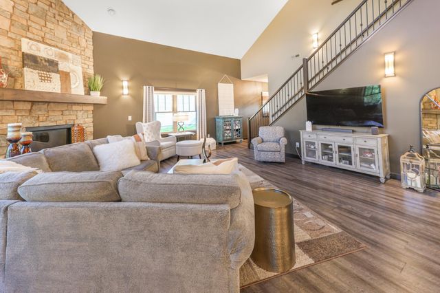 3321 12th Avenue N, Sartell, MN 56377