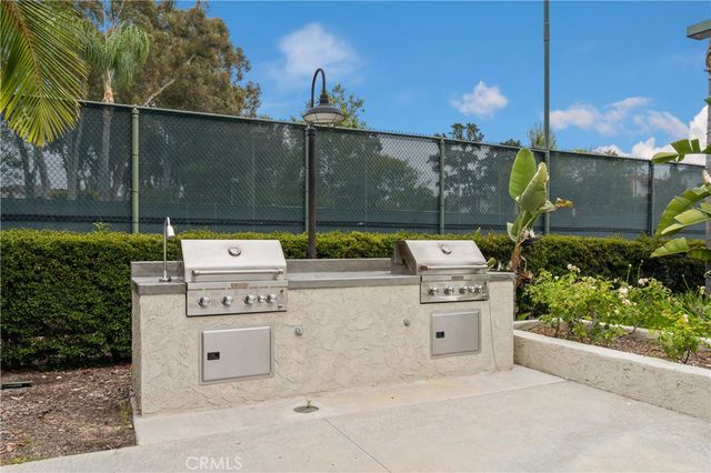 21352 Calle Sendero, Lake Forest, CA 92630