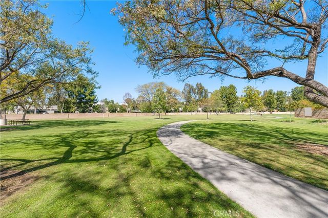 21352 Calle Sendero, Lake Forest, CA 92630