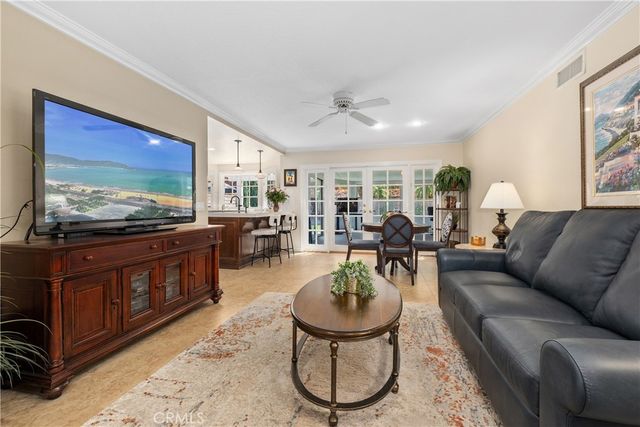 21352 Calle Sendero, Lake Forest, CA 92630