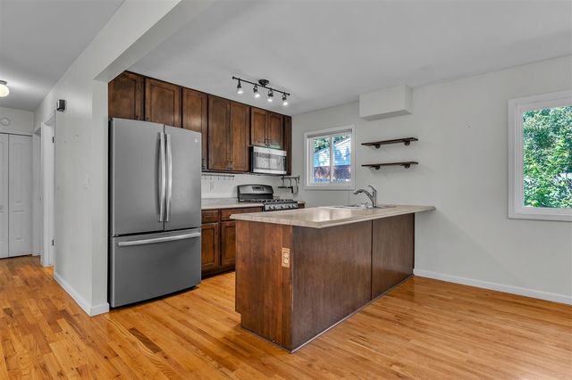 2820 Hollywood Drive, Ann Arbor, MI 48103
