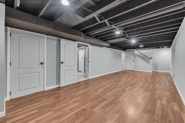 2820 Hollywood Drive, Ann Arbor, MI 48103