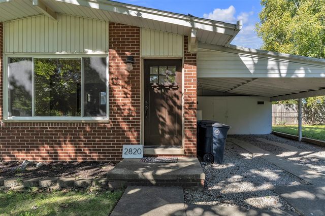 2820 Hollywood Drive, Ann Arbor, MI 48103