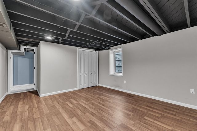 2820 Hollywood Drive, Ann Arbor, MI 48103