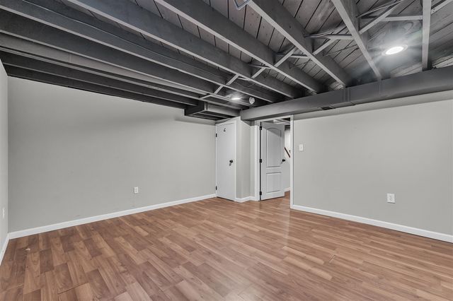 2820 Hollywood Drive, Ann Arbor, MI 48103
