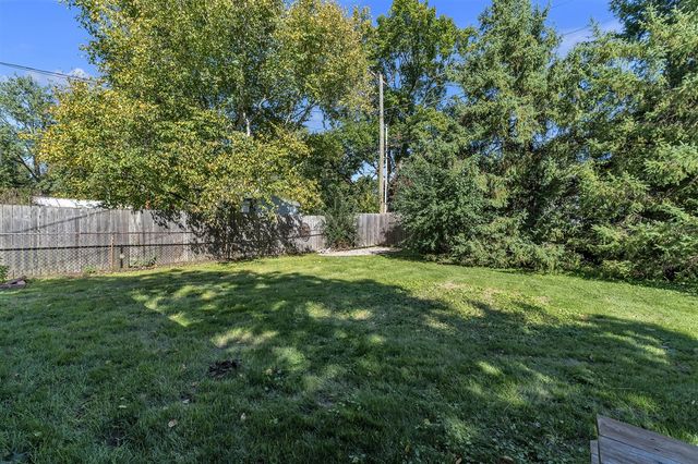 2820 Hollywood Drive, Ann Arbor, MI 48103