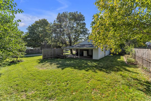 2820 Hollywood Drive, Ann Arbor, MI 48103