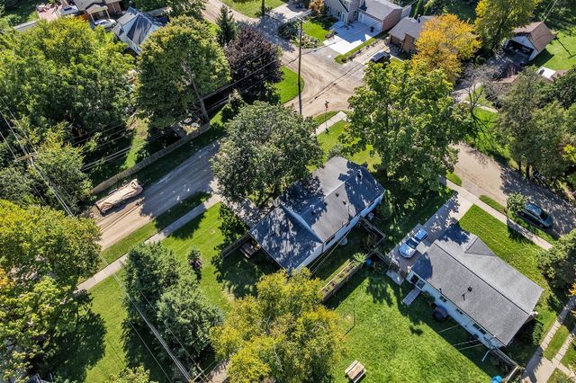 2820 Hollywood Drive, Ann Arbor, MI 48103