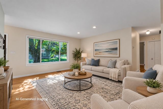 2820 Hollywood Drive, Ann Arbor, MI 48103