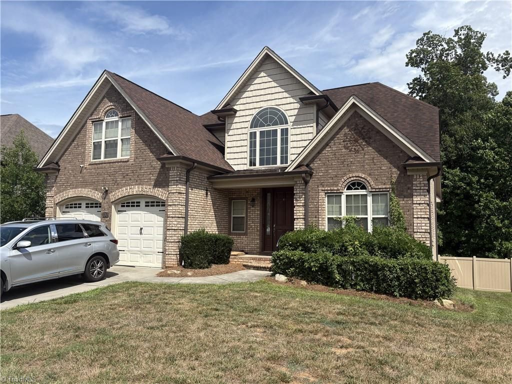 3040 Cameron Village Court, Winston-salem, NC 27103
