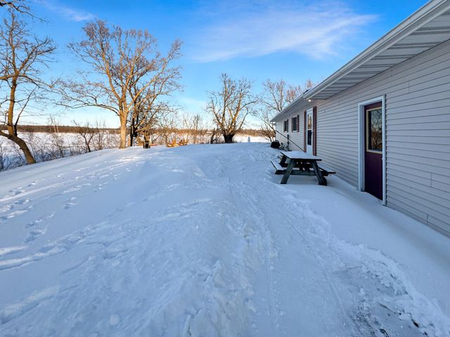 37616 390th Avenue SE, Fosston, MN 56542