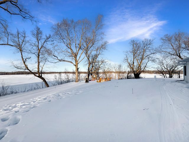 37616 390th Avenue SE, Fosston, MN 56542