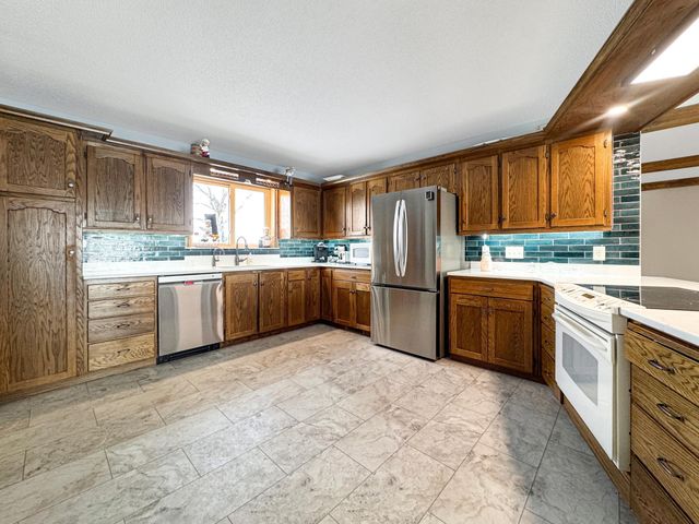 37616 390th Avenue SE, Fosston, MN 56542