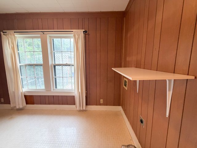 205 W Gilmer Street, Ennis, TX 75119