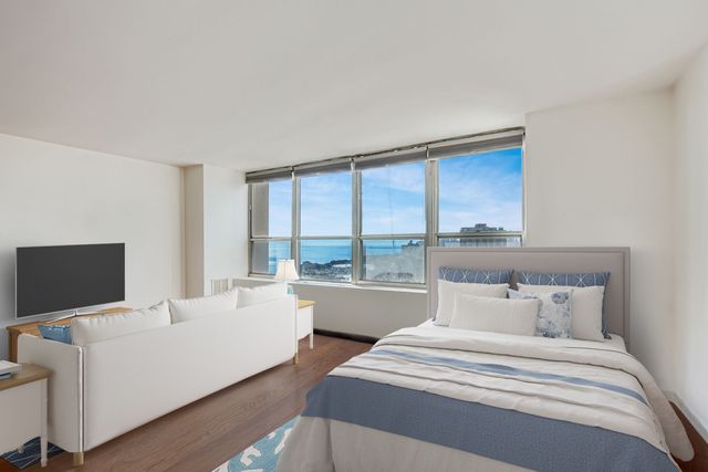 655 W Irving Park Road 4109, Chicago, IL 60613