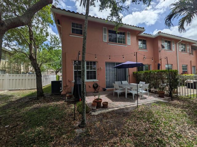 4091 NW 91st Terrace, Sunrise, FL 33351