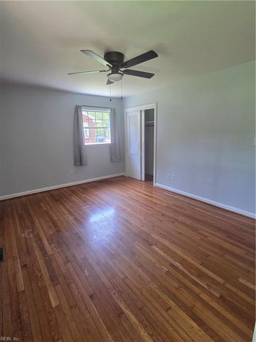 1782 Revere DR, Hampton, VA 23664