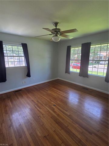 1782 Revere DR, Hampton, VA 23664