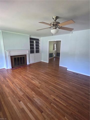 1782 Revere DR, Hampton, VA 23664