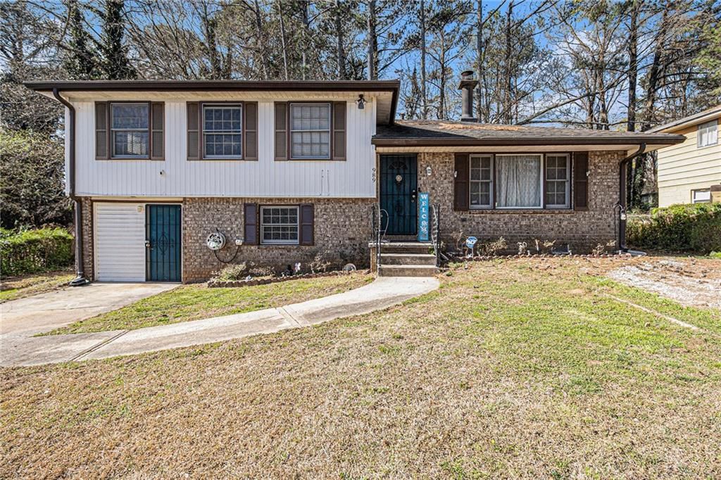 989 Queen Elizabeth Way, Morrow, GA 30260