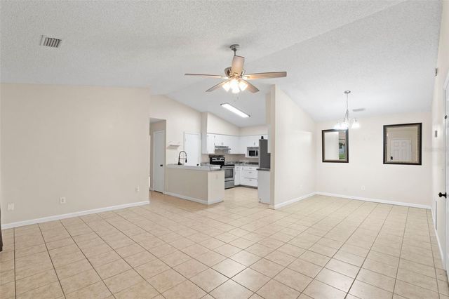 43 LAKE JACKSON DRIVE, Mascotte, FL 34753