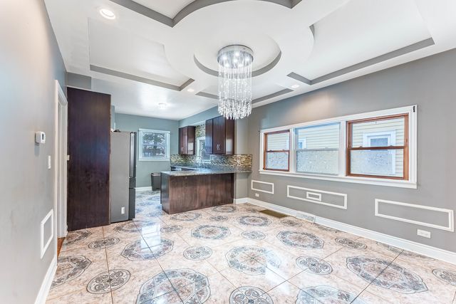 15117 Vine Avenue, Harvey, IL 60426