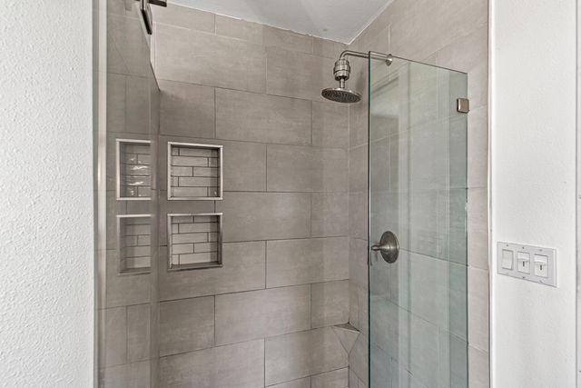 10 Velna Way, Ashland, OR 97520