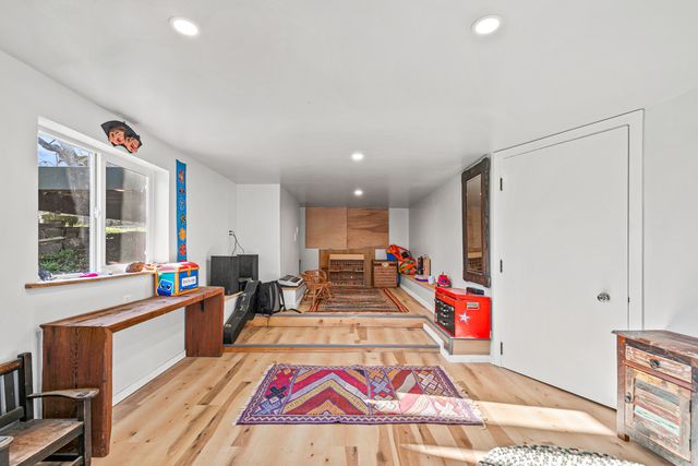 10 Velna Way, Ashland, OR 97520