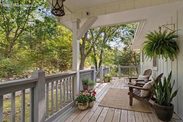 25 Palomino Court, Lampe, MO 65681