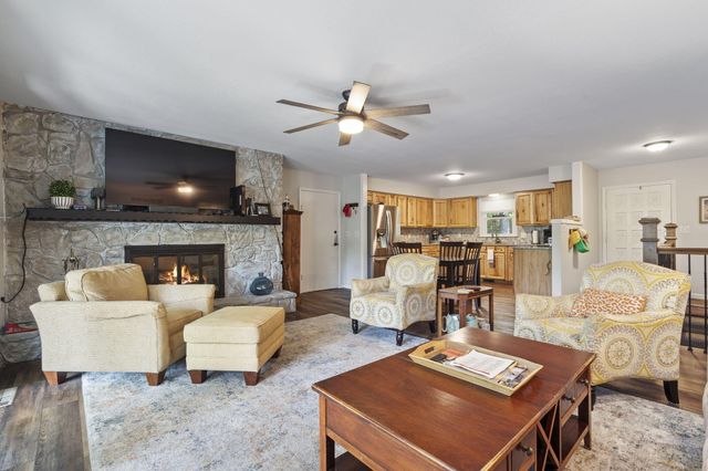 25 Palomino Court, Lampe, MO 65681
