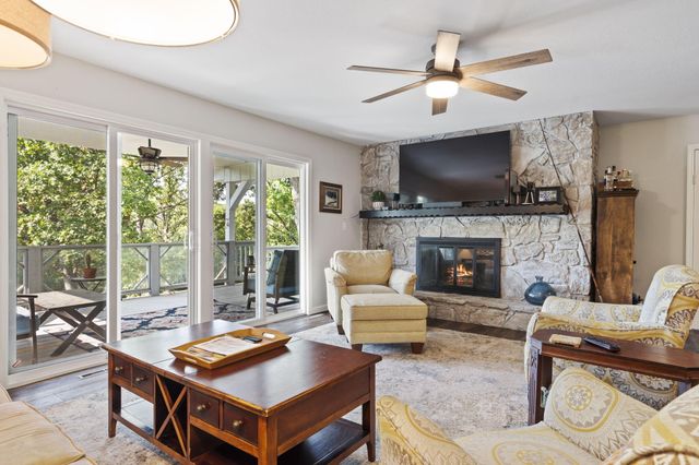 25 Palomino Court, Lampe, MO 65681