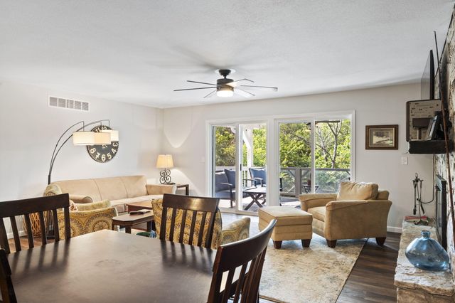 25 Palomino Court, Lampe, MO 65681
