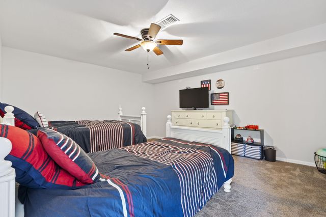 25 Palomino Court, Lampe, MO 65681