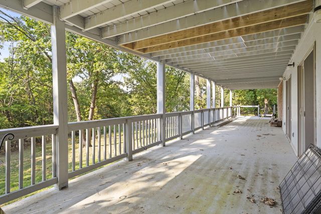 25 Palomino Court, Lampe, MO 65681