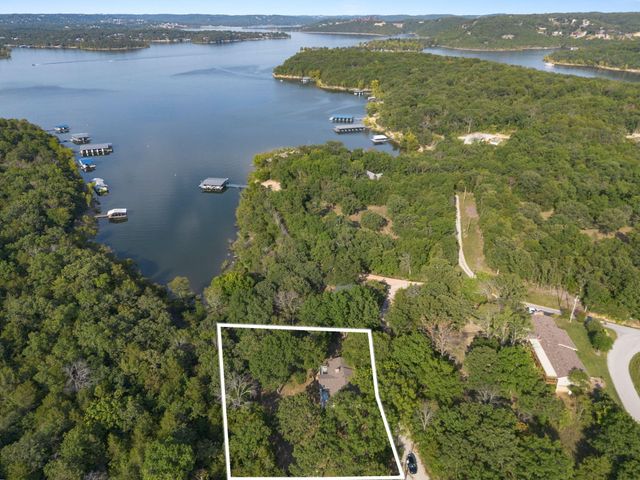 25 Palomino Court, Lampe, MO 65681