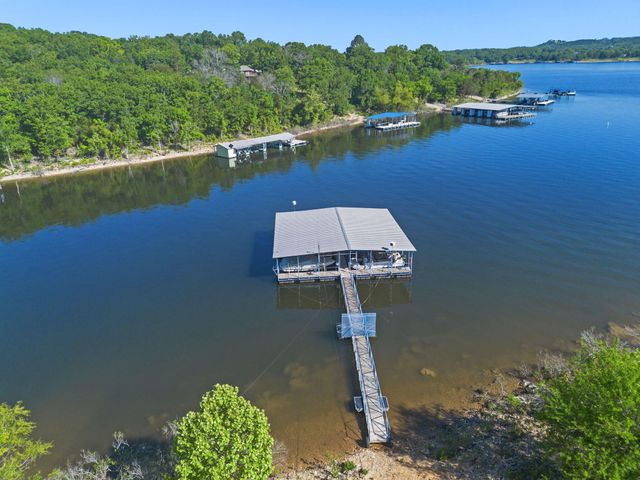 25 Palomino Court, Lampe, MO 65681